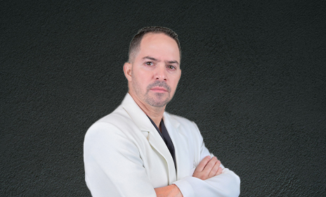 Dr. Yoaner Martín Perera